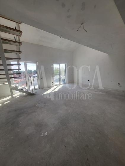 Penthouse cu 2 camere decomandat în Central
