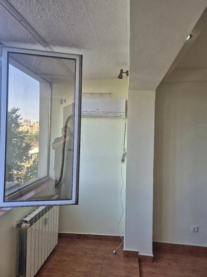 Garsonieră semidecomandată în Costin Georgian