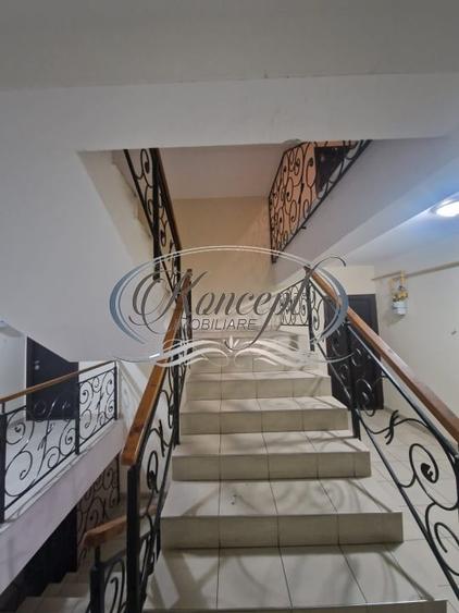 Apartament cu 3 camere semidecomandat, mobilat în Florești
