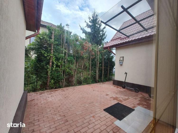 Casă cu 7 camere decomandat cu Teren 279 Mp în Grigorescu