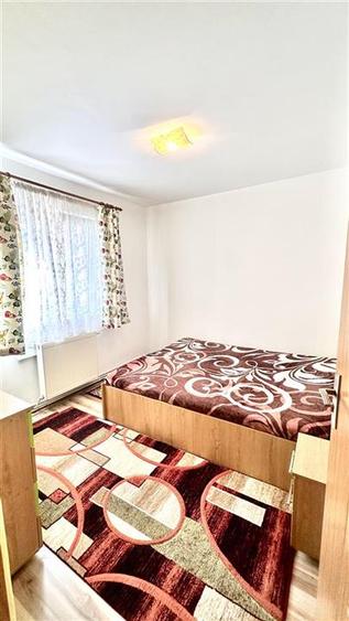 Apartament cu 2 camere semidecomandat în Florilor