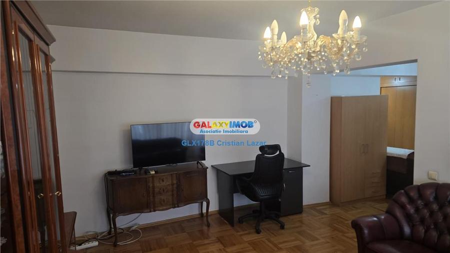 Apartament cu 2 camere semidecomandat în Victoriei