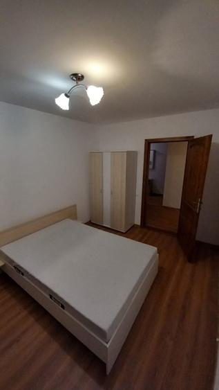 Inchiriez apartament 3 camere vivo BMW - 5