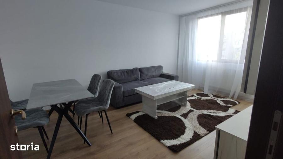 Apartament cu 3 camere decomandat în Drumul Taberei