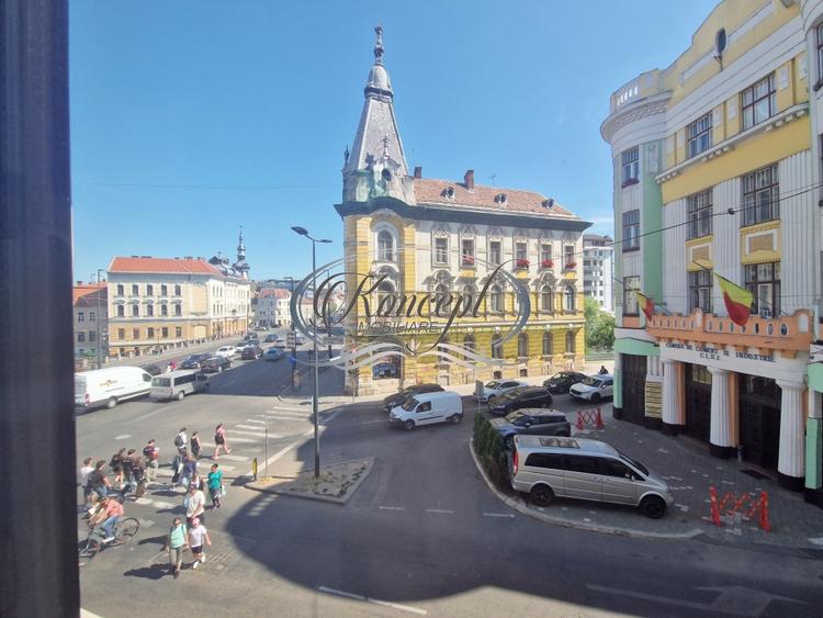 Apartament cu 2 camere semidecomandat, mobilat în Horea