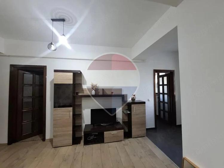 Apartament cu 2 camere semidecomandat în Tătărași
