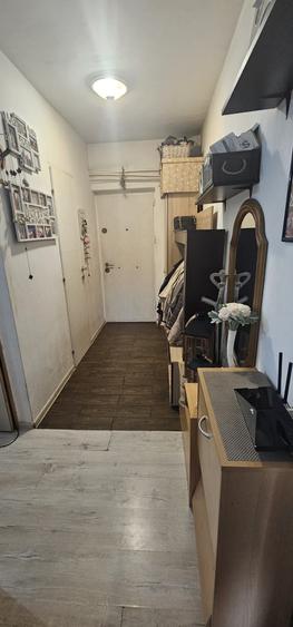 Apartament cu 3 camere decomandat în Criș