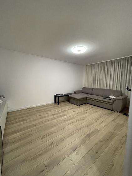Garsonieră decomandată în Drumul Taberei