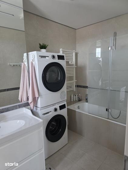 Apartament cu 4 camere, mobilat în Central