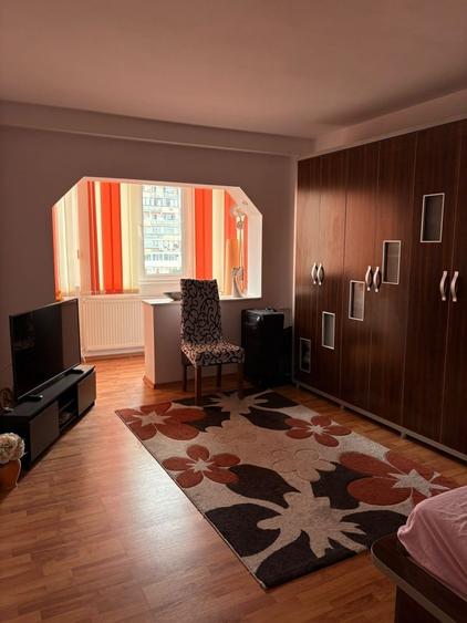 Apartament cu 3 camere în Vest