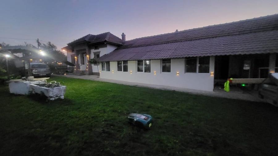 Casă cu 5 camere cu Teren 4500 Mp în Jiana