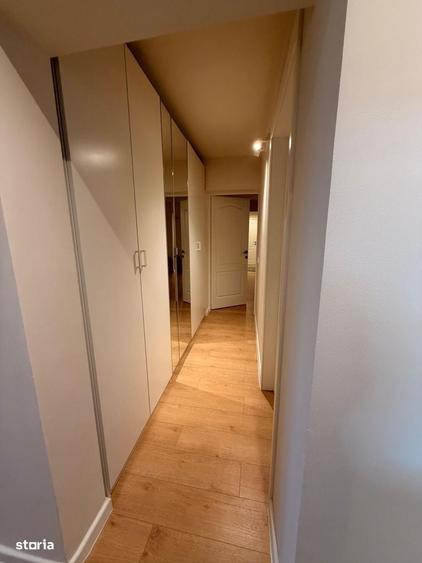 Apartament cu 4 camere în Aviatorilor