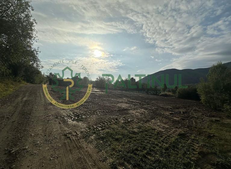 Teren Construcții intravilan de 960 mp, în Cisnădioara
