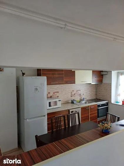 Apartament cu 3 camere decomandat, mobilat în Inel II