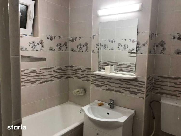 Inchiriez apartament 3 camere - 1