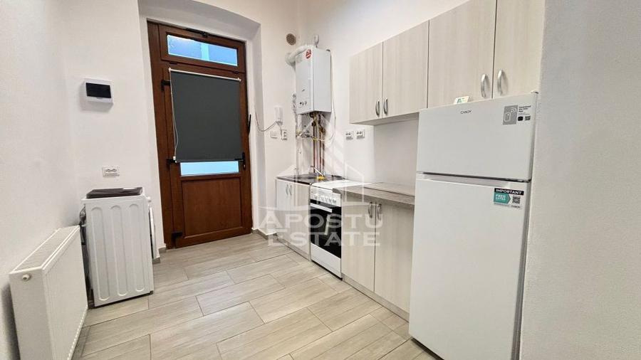 Garsonieră decomandată, mobilată în Complex Studențesc