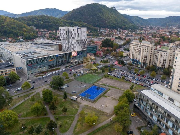 Teren Construcții intravilan de 420 mp, în Centrul Civic