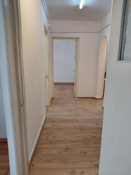 Apartament cu 2 camere decomandat în Port