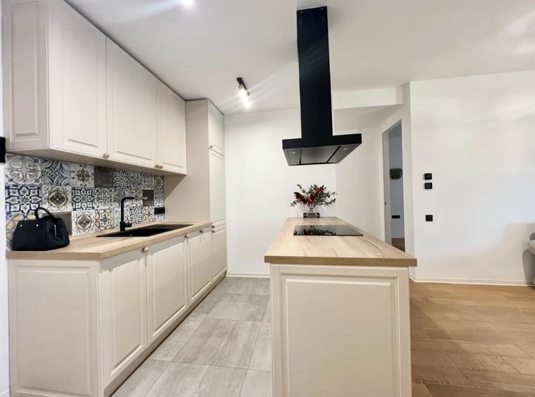 Apartament cu 3 camere semidecomandat, mobilat în Herăstrău
