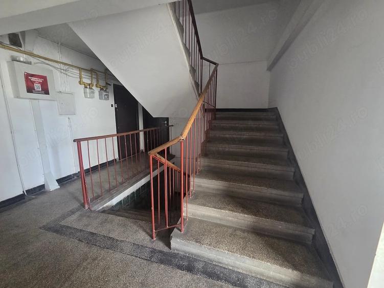 Garsonieră decomandată în Central