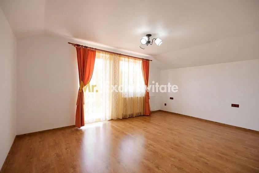 Casă cu Teren 333 Mp în Uiasca