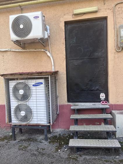 Spațiu comercial, de 105 mp, în Răcădău