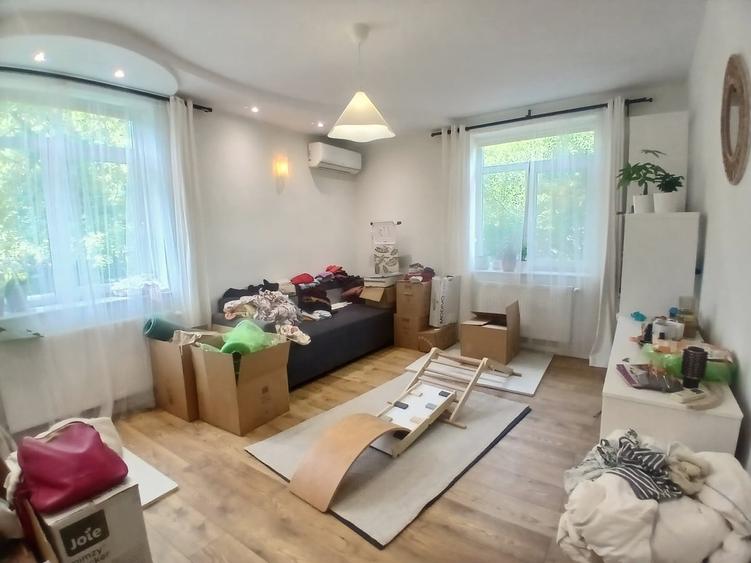 Apartament cu 3 camere decomandat în Eroii Revoluției