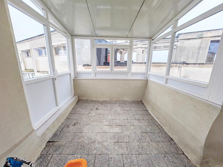 Apartament cu 2 camere semidecomandat, mobilat în Libertății