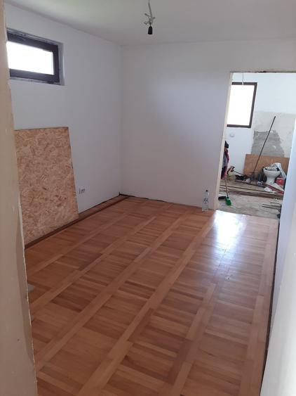 Casă cu 3 camere în Scurtești