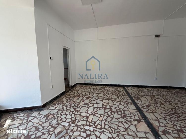 Spațiu comercial, de 70 mp, în Central