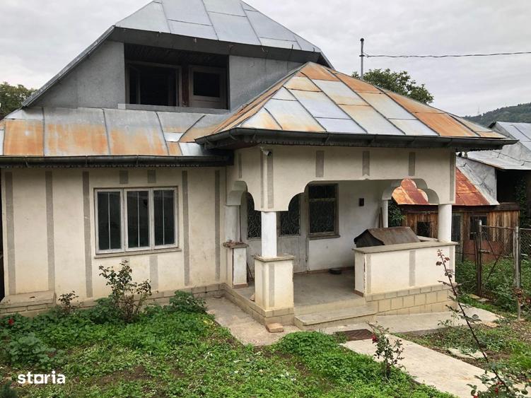 Casă cu 2 camere în Central