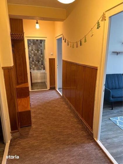 Apartament cu 3 camere, mobilat în Central