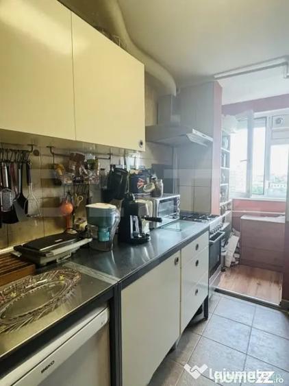 Apartament cu 3 camere decomandat în Torontalului