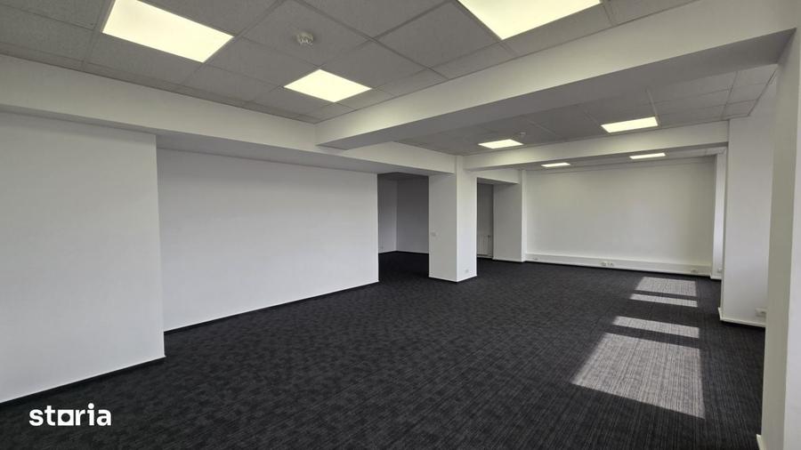 Spațiu comercial, de 84.5 mp, în Universitate