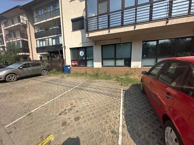 Spațiu comercial, de 130 mp, în Fundeni