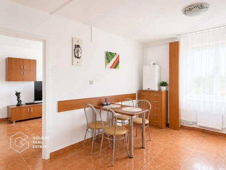 Apartament cu 3 camere semidecomandat în Central