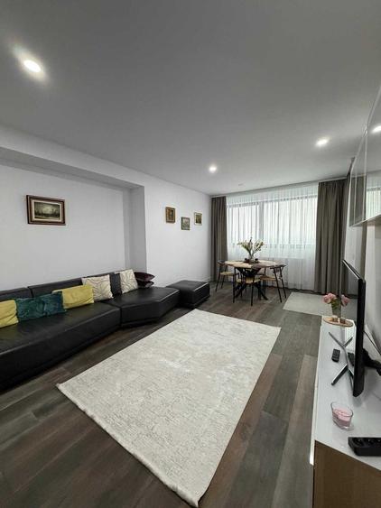 Apartament cu 2 camere semidecomandat în Băneasa