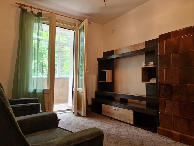 Apartament cu 2 camere decomandat, mobilat în Barbu Văcărescu