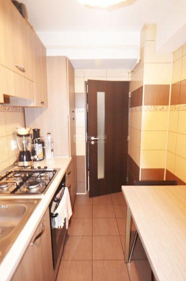 Apartament cu 2 camere nedecomandat, mobilat în Nicolina