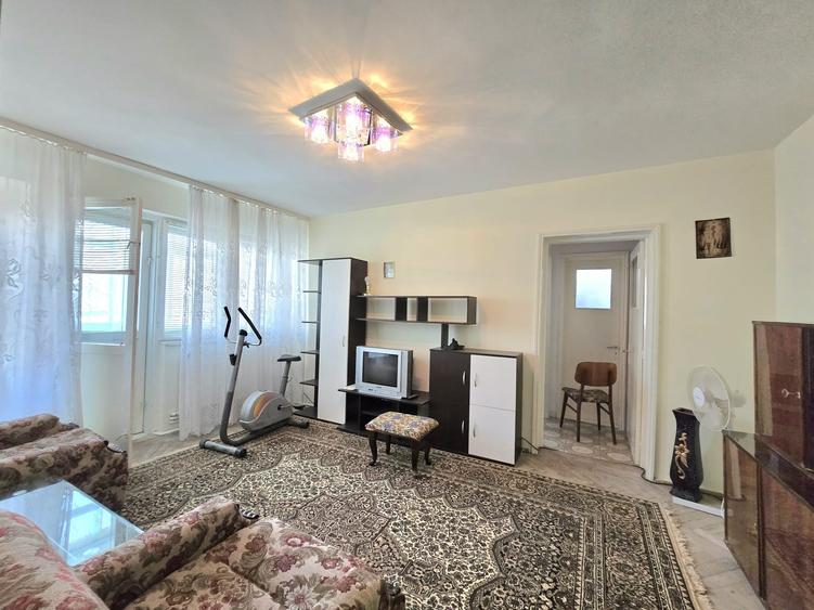Apartament cu 2 camere semidecomandat în Marna