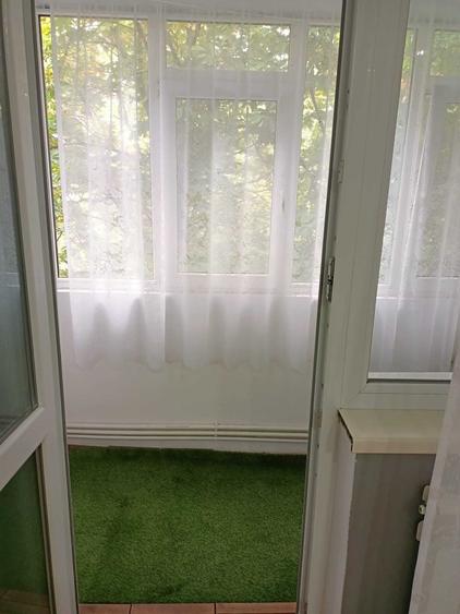 Apartament cu 2 camere semidecomandat în Micro 19