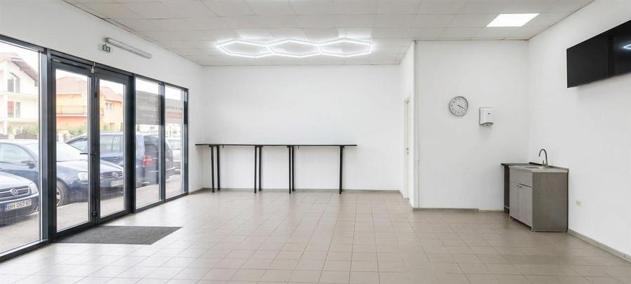 Spațiu comercial, de 77 mp, în Nojorid