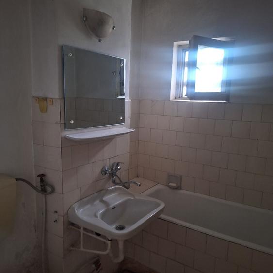 Vand Apartament 3 camere semidecomandat Calea -Bucuresti - 3