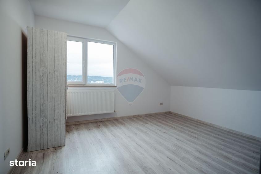 Apartament cu 3 camere, mobilat în Burdujeni