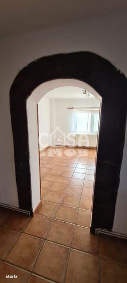 Casă cu 4 camere în Mogoșești