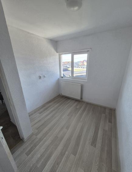 Apartament cu 3 camere în Sâncraiu de Mureș