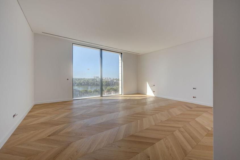 Apartament cu 9 camere în Floreasca