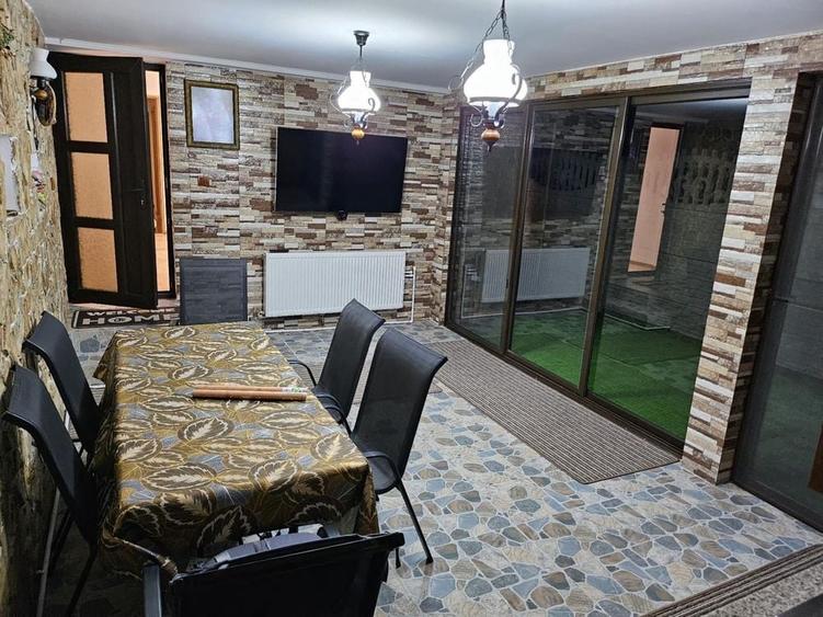 Casă cu 4 camere în Central