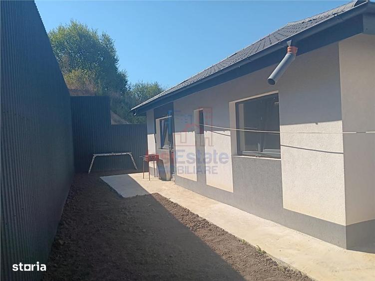 Casă cu 4 camere cu Teren 400 Mp în Bârnova