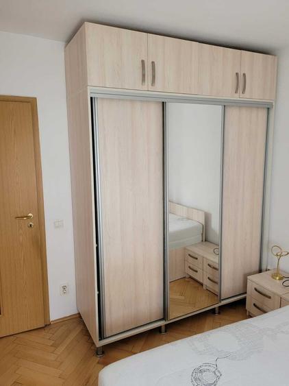 Apartament cu 2 camere decomandat în Calea Dumbrăvii